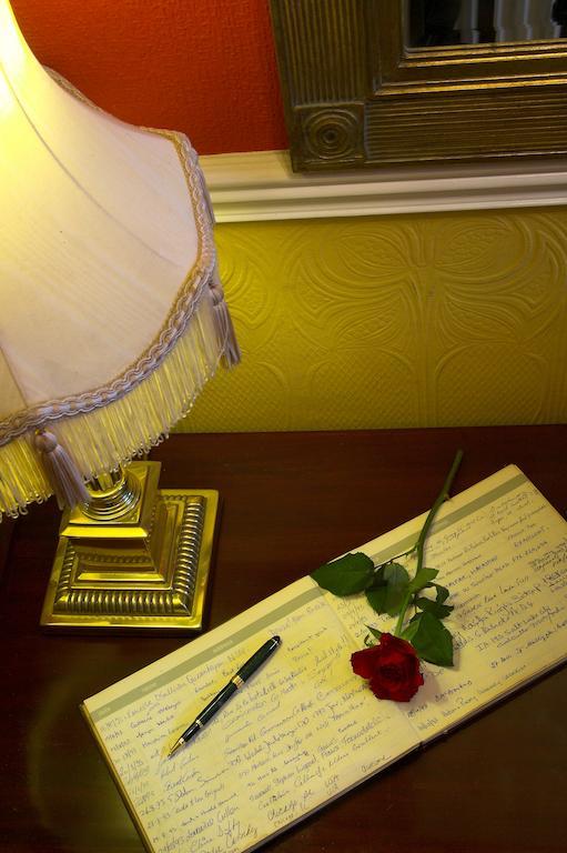 The Redbank Guesthouse 스케리스 외부 사진
